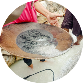 ไม่เคยเห็นวิธีการหาแร่แบบนี้มาก่อน พอได้มาลองทำจริงแล้วสนุกมาก